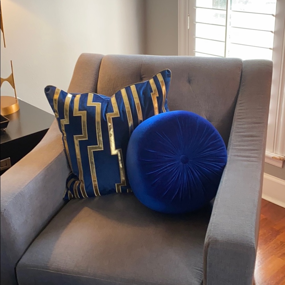 NWT Navy and Gold Velvet throw pillow